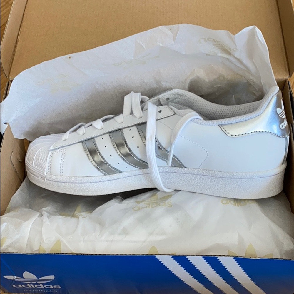 Adidas Superstar